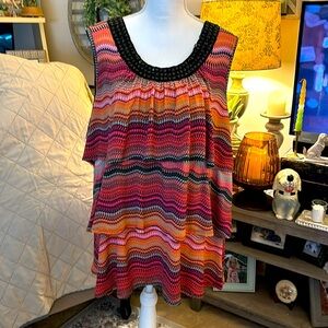 Avenue Short Sleeve blouse with beaded detail. Size 22/14